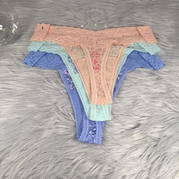 🆕 Betsey Johnson Lace Thong Underwear Set - Picture 7 of 8